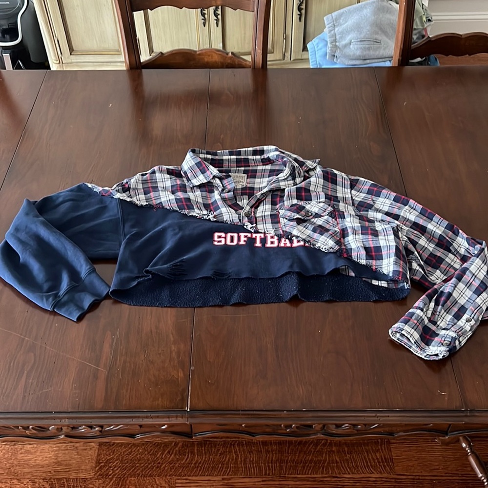 Cropped plaid and sweatshirt top
